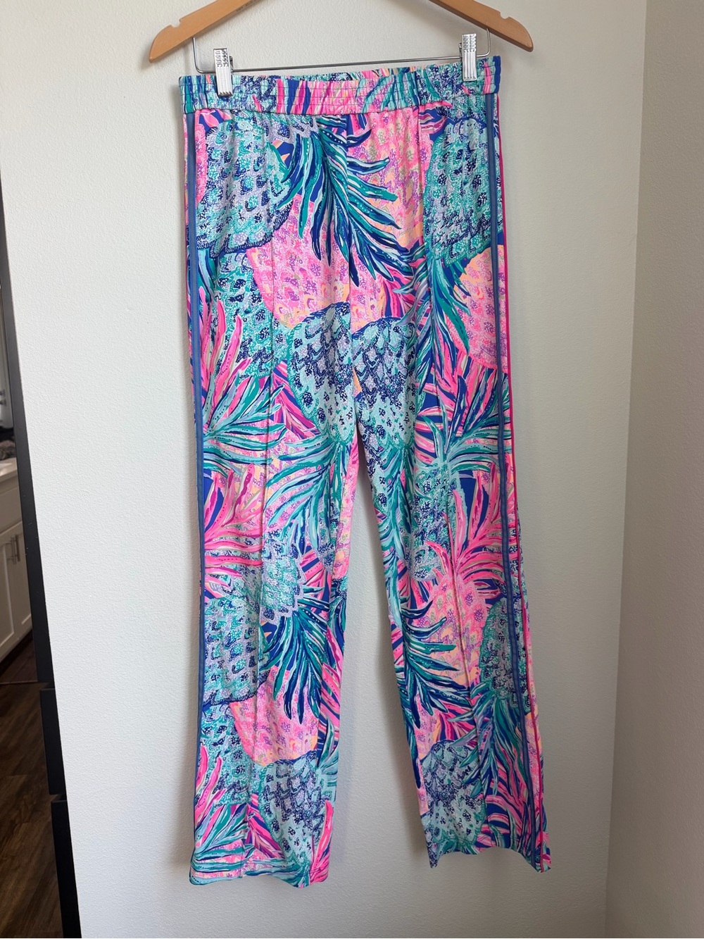 Lilly Pulitzer Luxletio Tropical Print Pull-On Lounge Pants in Pink & Aqua